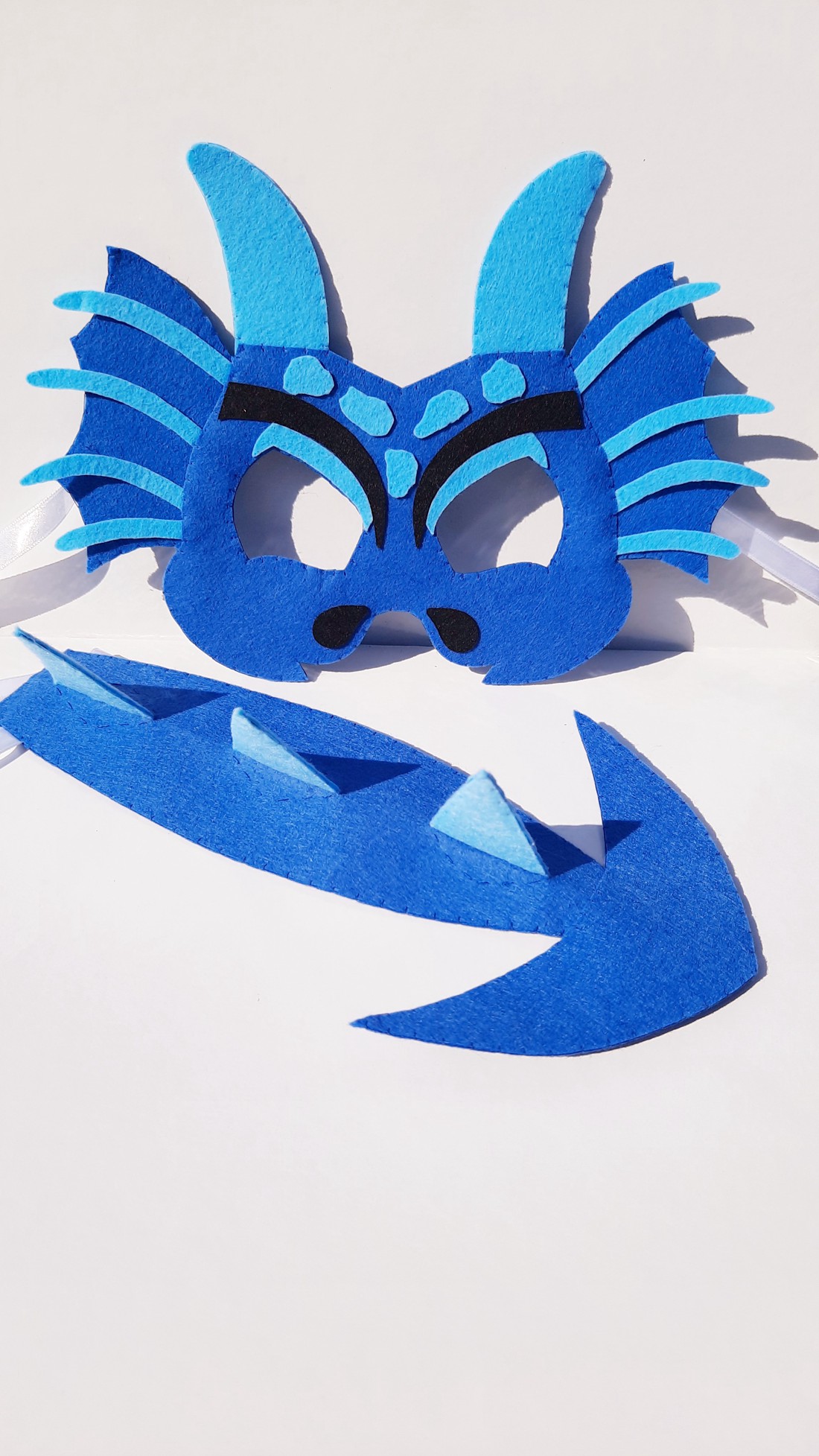 Costum de carnaval dragon albastru pentru băieți - îmbrăcăminte și modă - costume și măști de carnaval - costume - Artynos.ro Costum de carnaval dragon albastru pentru băieți - îmbrăcăminte și modă - costume și măști de carnaval - costume - Artynos.ro