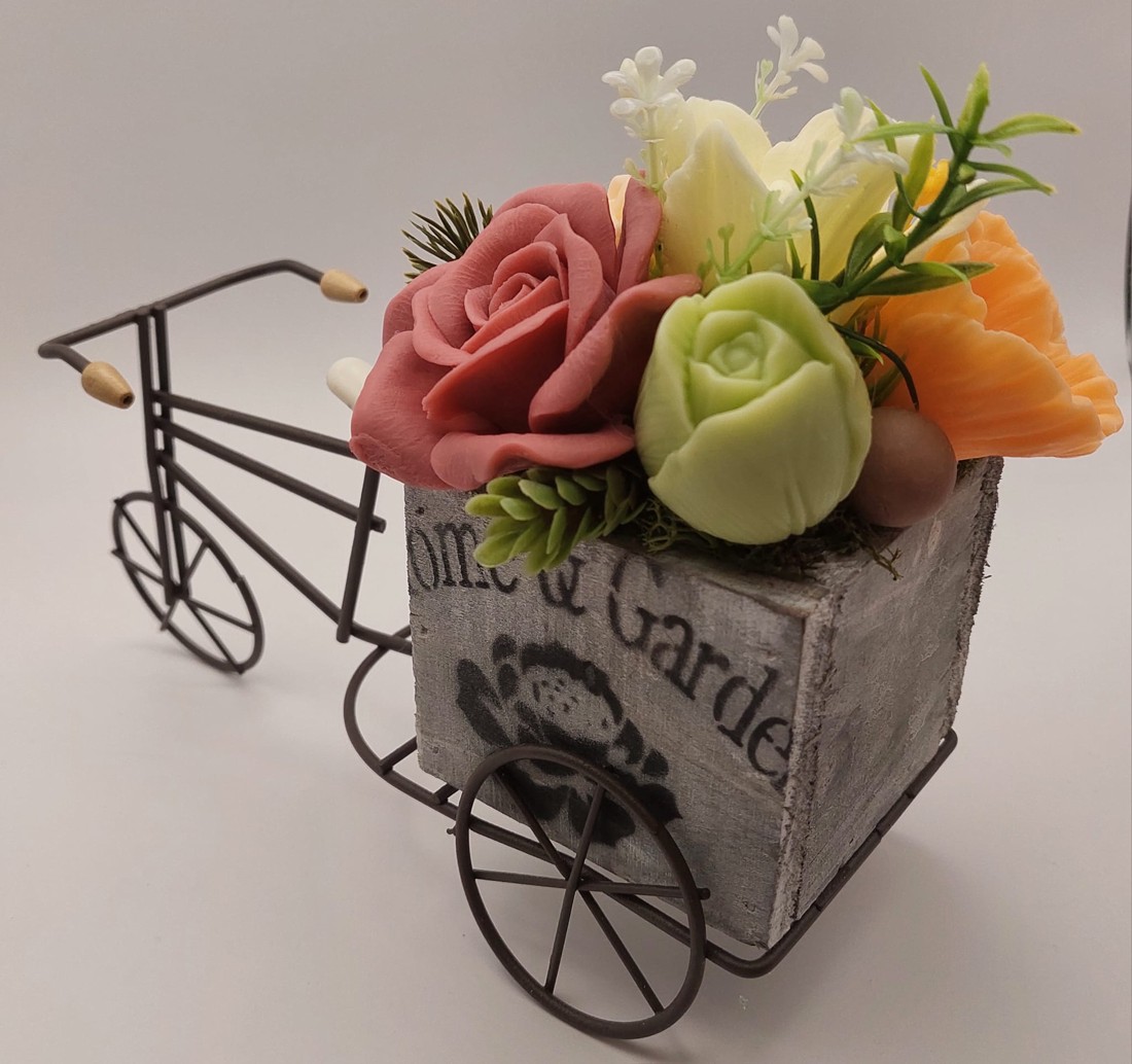 Soap blossoms pe o bicicletă 2 - - Artynos.ro Soap blossoms pe o bicicletă 2 - - Artynos.ro