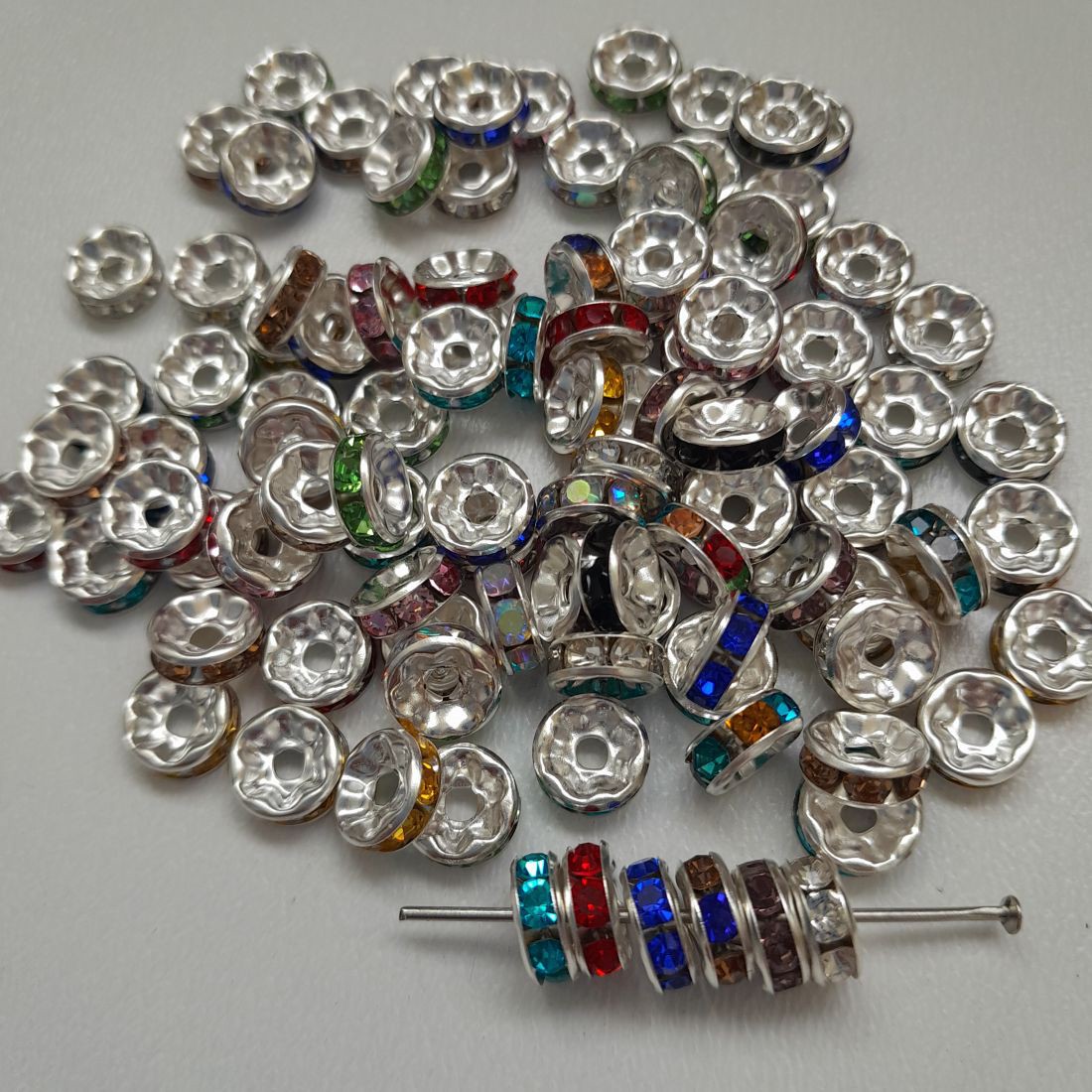 Distanțiere Rondell - 7,5x3mm - 100 buc / pachet - culori mixte - - Artynos.ro Distanțiere Rondell - 7,5x3mm - 100 buc / pachet - culori mixte - - Artynos.ro