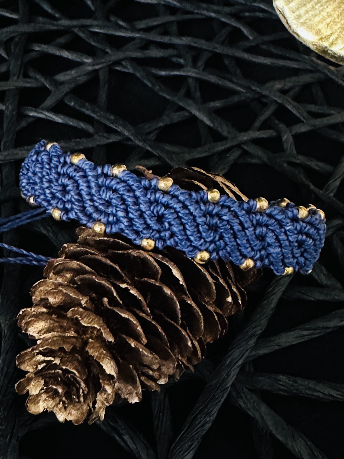 Brățară albastră împletită, ajustabilă, lucrată manual - bijuterii - brățări - brățări împletite - Artynos.ro