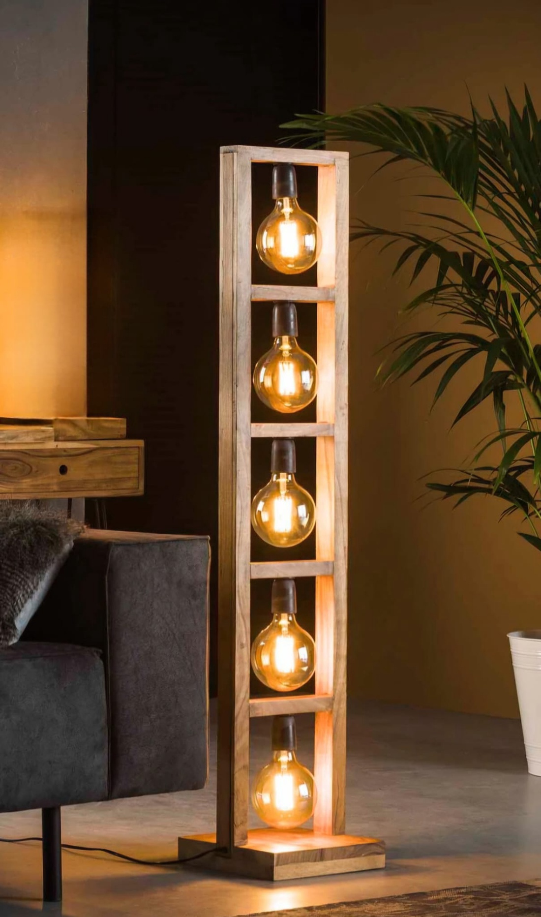 Lampa de Podea din Lemn Handmade Retro Rustic, 145x30x30 cm, cu 5 Becur Edison  Design Unic - casă & stil de viață - lămpi și corpuri de iluminat - lămpi de podea - Artynos.ro