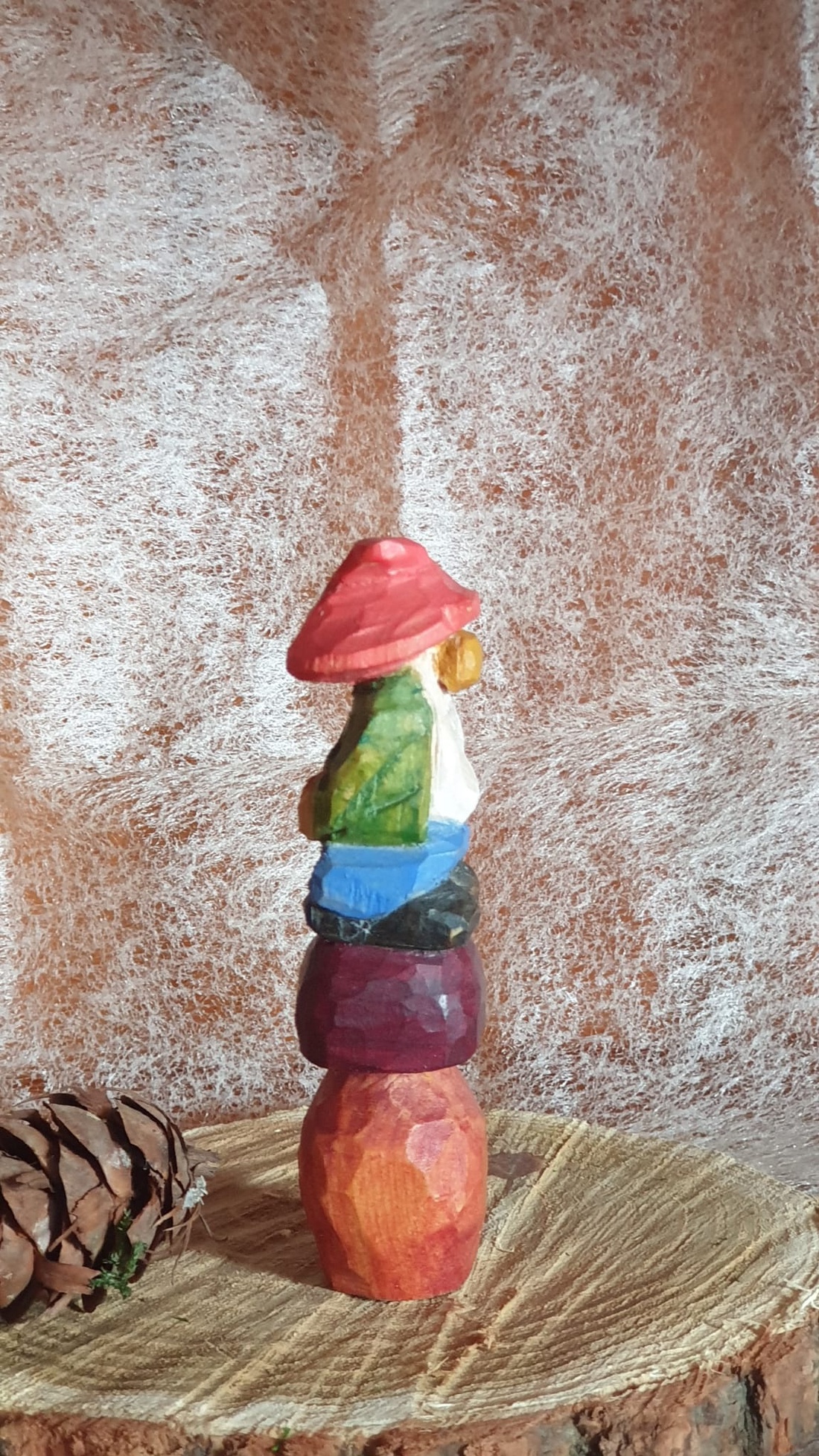 Pitic pe hrib - arte vizuale și accesorii - sculptură - statuie lemn - Artynos.ro Pitic pe hrib - arte vizuale și accesorii - sculptură - statuie lemn - Artynos.ro