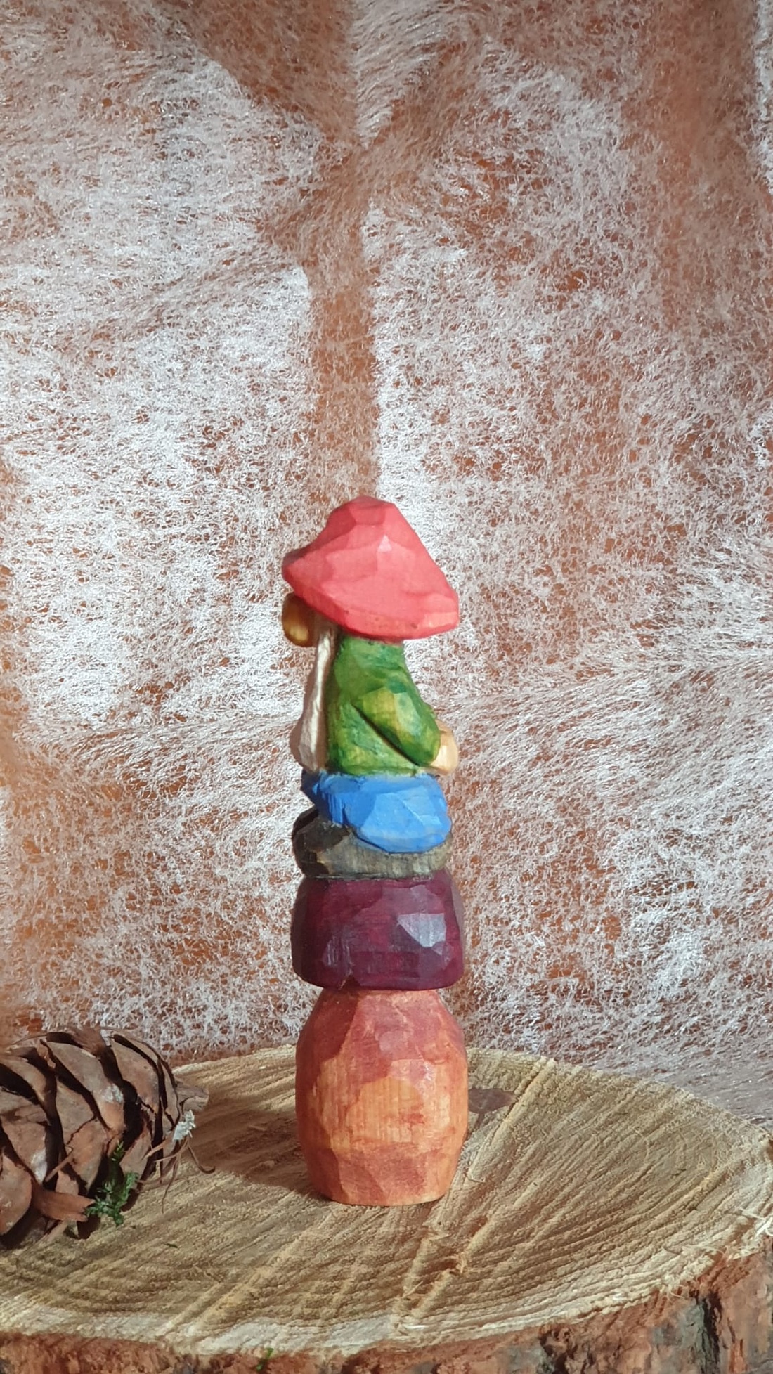 Pitic pe hrib - arte vizuale și accesorii - sculptură - statuie lemn - Artynos.ro Pitic pe hrib - arte vizuale și accesorii - sculptură - statuie lemn - Artynos.ro