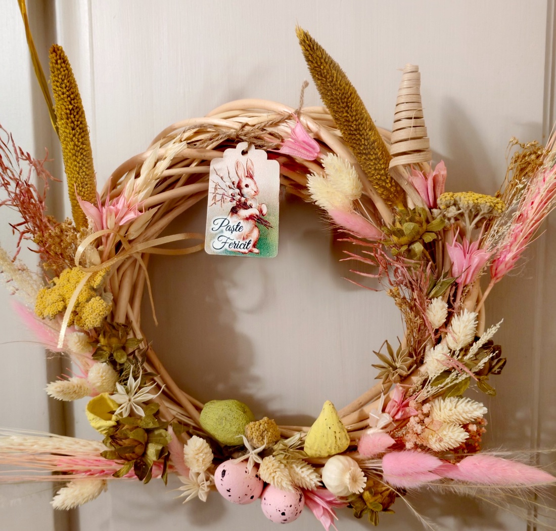Coronita din nuieluse de lemn si flori naturale uscate - casă & stil de viață - accesorii pentru decorat casa - suport de flori - coronițe decor - Artynos.ro Coronita din nuieluse de lemn si flori naturale uscate - casă & stil de viață - accesorii pentru decorat casa - suport de flori - coronițe decor - Artynos.ro