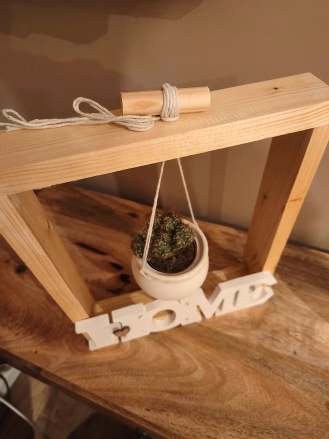 Suport pentru ghivece deosebit din lemn si ceramica - casă & stil de viață - decorațiuni de casă - decorațiuni de masă și rafturi - decorațiuni de masă - Artynos.ro