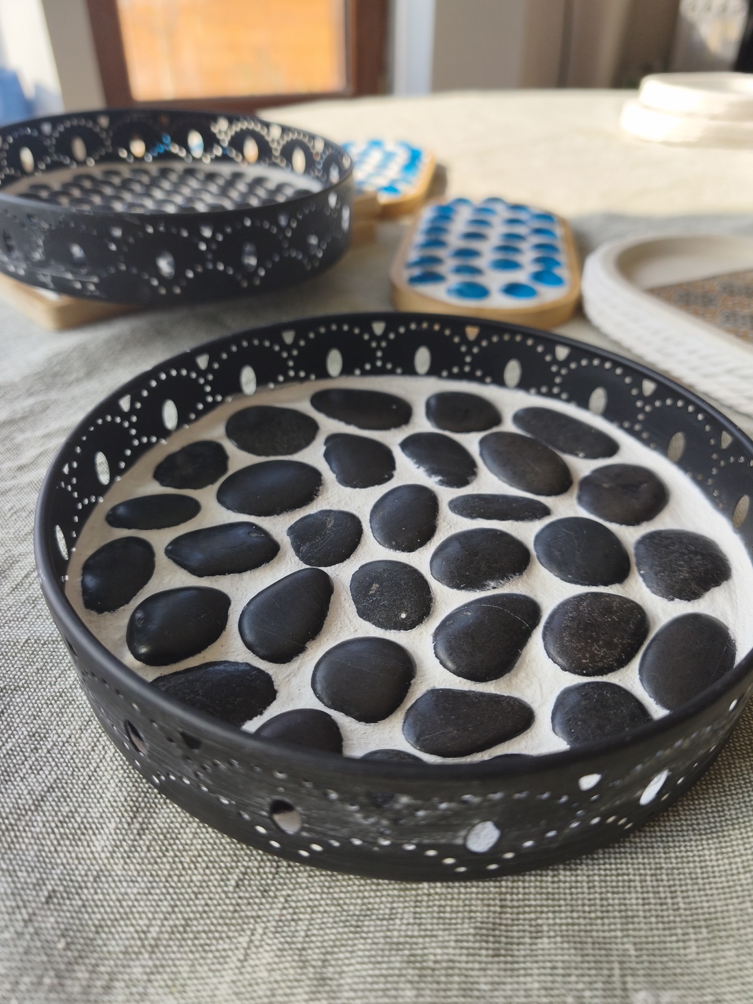 Tava decor bucatarie alb-negru, pietre/mozaic - casă & stil de viață - echipamente de bucătărie - accesorii de depozitare  - recipient de condimente - Artynos.ro