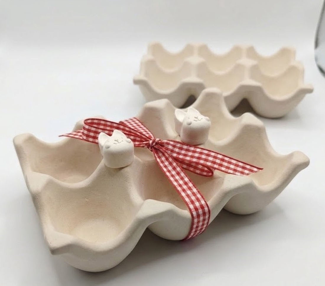 Suport de ouă cu iepurași pentru Paște - decor de sărbători - decorațiuni de paște - coș de ouă - Artynos.ro