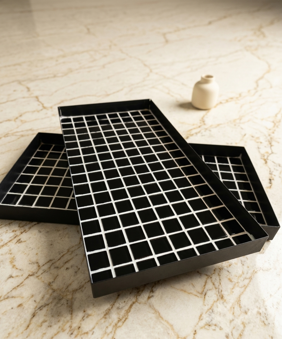 Tava neagra din mozaic de sticla neagra 40x20 cm - casă & stil de viață - echipamente de bucătărie - accesorii de servire - tăvițe - Artynos.ro