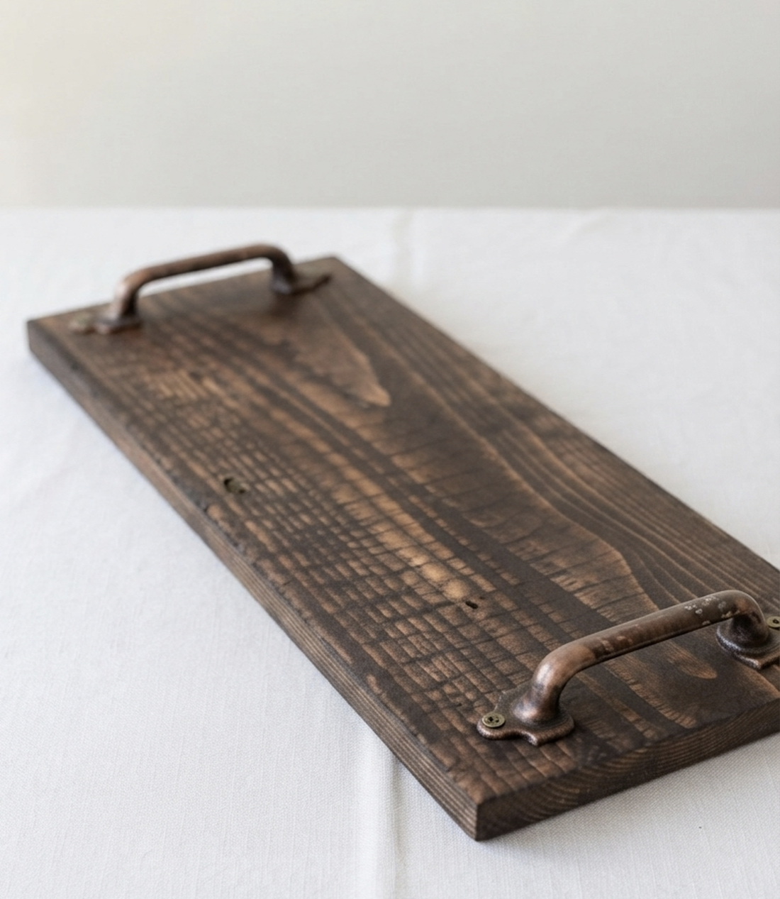 Tava decorativă de lemn cu mânere de alamă - casă & stil de viață - decorațiuni de casă - decorațiuni de masă și rafturi - decorațiuni de masă - Artynos.ro
