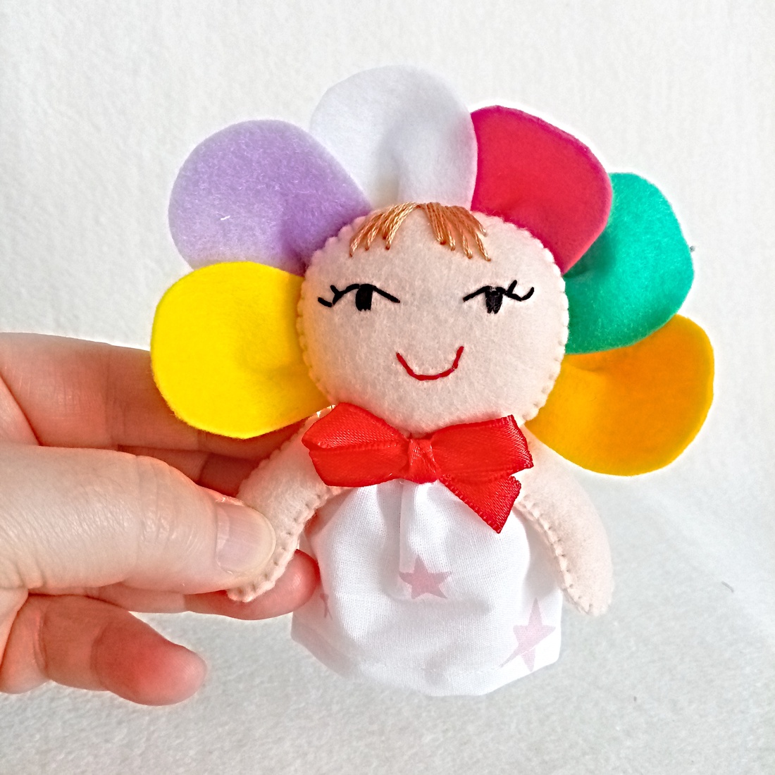 Zana florilor cu prietena pisicuta ,cos surpriza pentru aniversare ,jucarie de inspiratie Waldorf. - jucării și echipamente pentru copii - jocuri de gândire - curcubeu montessori, jocuri waldorf - Artynos.ro Zana florilor cu prietena pisicuta ,cos surpriza pentru aniversare ,jucarie de inspiratie Waldorf. - jucării și echipamente pentru copii - jocuri de gândire - curcubeu montessori, jocuri waldorf - Artynos.ro