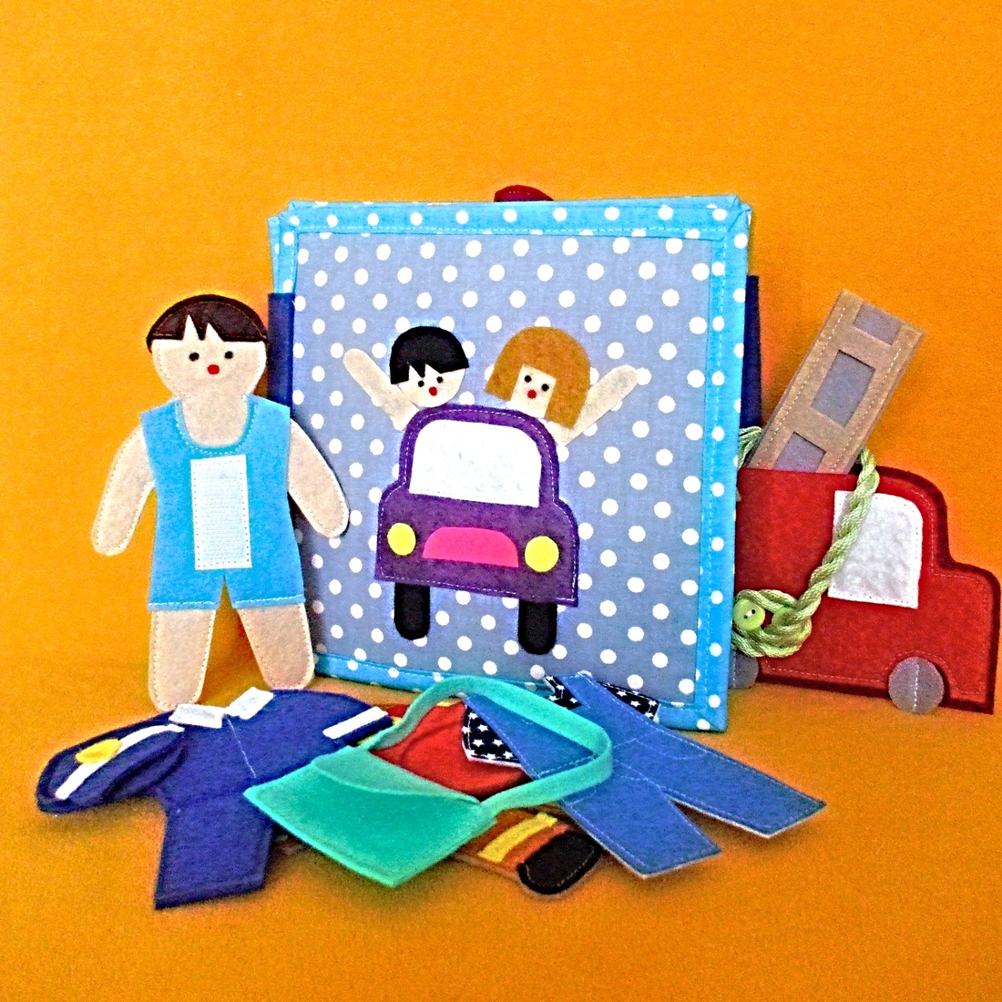 Carte textila cu 3 activitati pentru baieti :postas ,pompier si mecanic. - jucării și echipamente pentru copii - cărți pentru copii, cărți textile - Artynos.ro