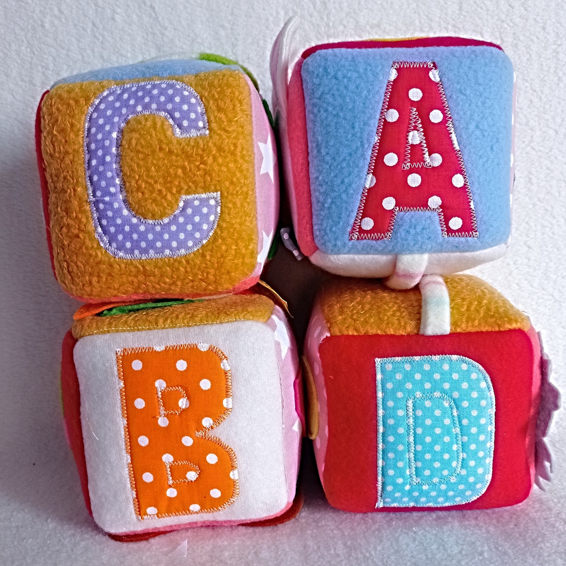 Set de cuburi moi Montessori � jucărie educativă pentru dezvoltare timpurie . - jucării și echipamente pentru copii - jucării bebeluși - cub pentru copii - Artynos.ro