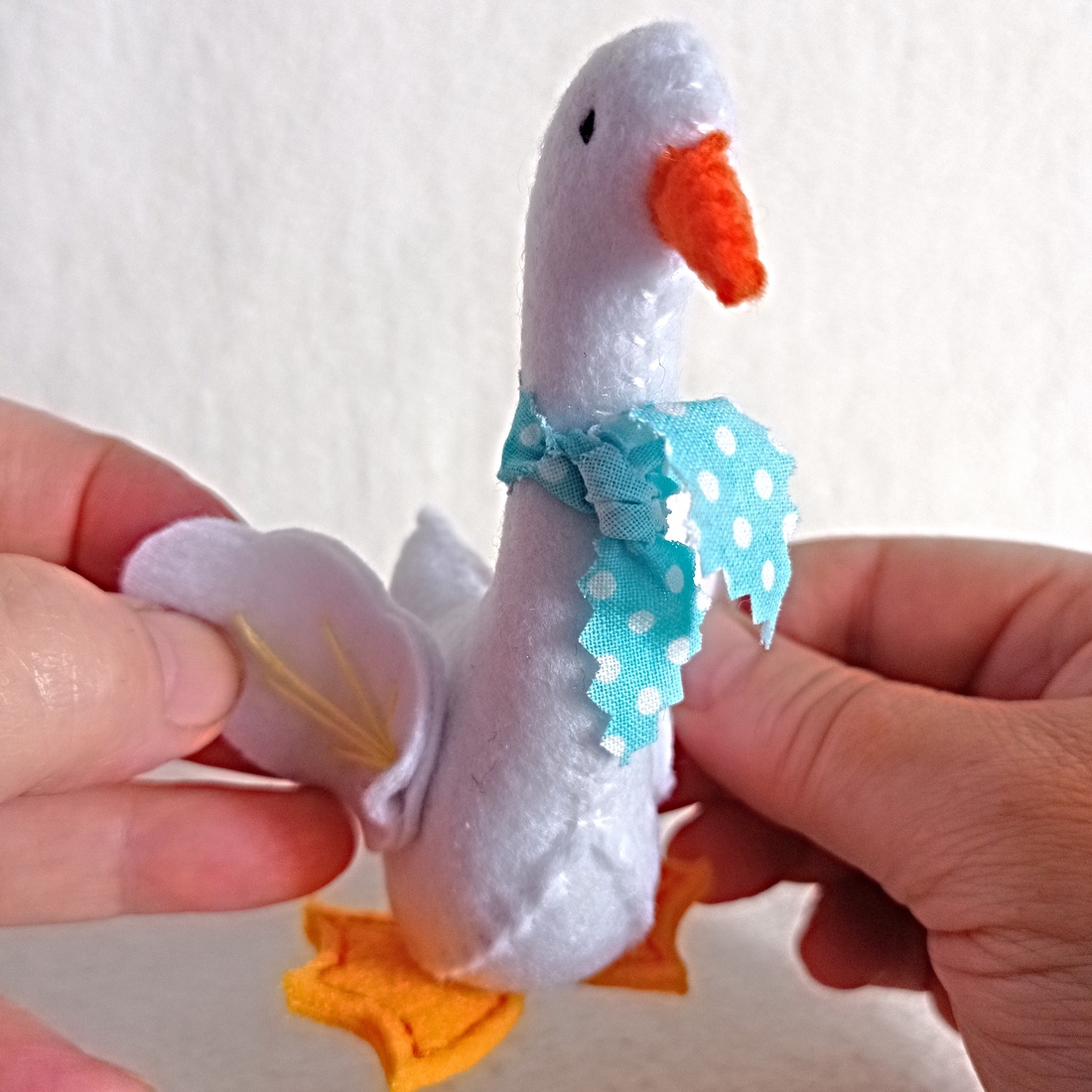 Mici animale din fetru pentru activitati educative. - jucării și echipamente pentru copii - jocuri de gândire - curcubeu montessori, jocuri waldorf - Artynos.ro
