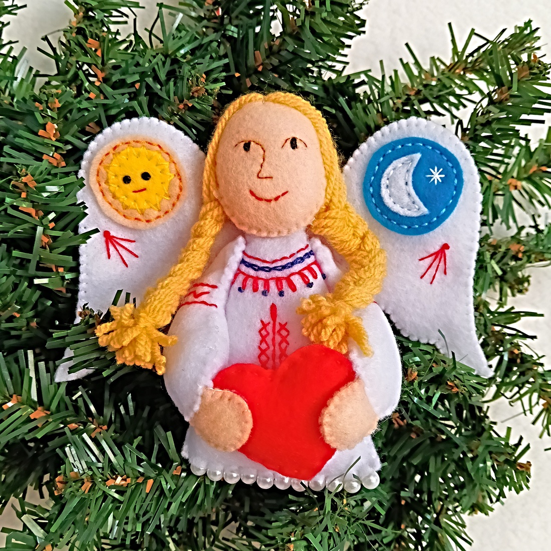 Ingerul Casei ,Ornament din Fetru pentru Craciun. - crăciun - decorațiuni de crăciun de casă - figurine pentru pomul de crăciun - Artynos.ro