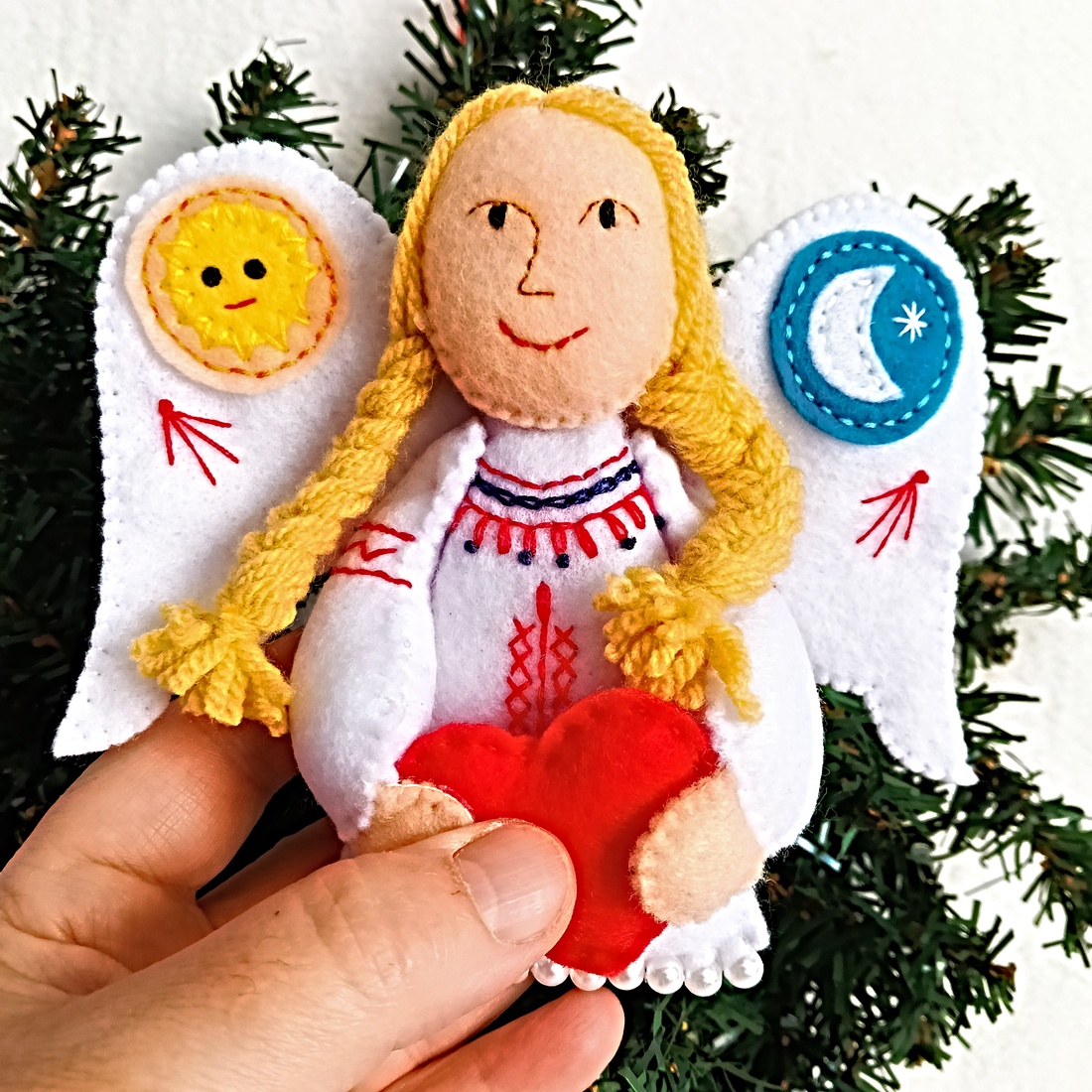 Ingerul Casei ,Ornament din Fetru pentru Craciun. - crăciun - decorațiuni de crăciun de casă - figurine pentru pomul de crăciun - Artynos.ro