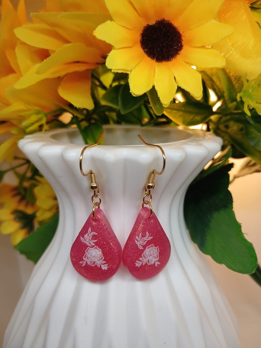 Cercei handmade floare - bijuterii - cercei - cercei din rășină - Artynos.ro