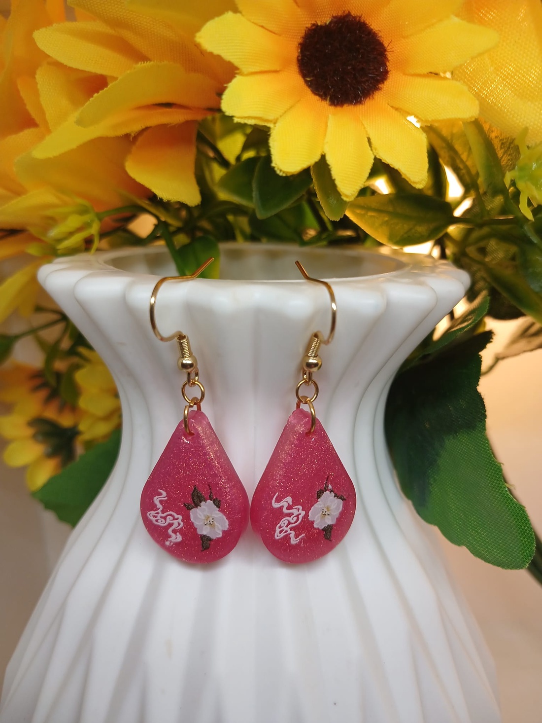 Cercei handmade floare - bijuterii - cercei - cercei din rășină - Artynos.ro