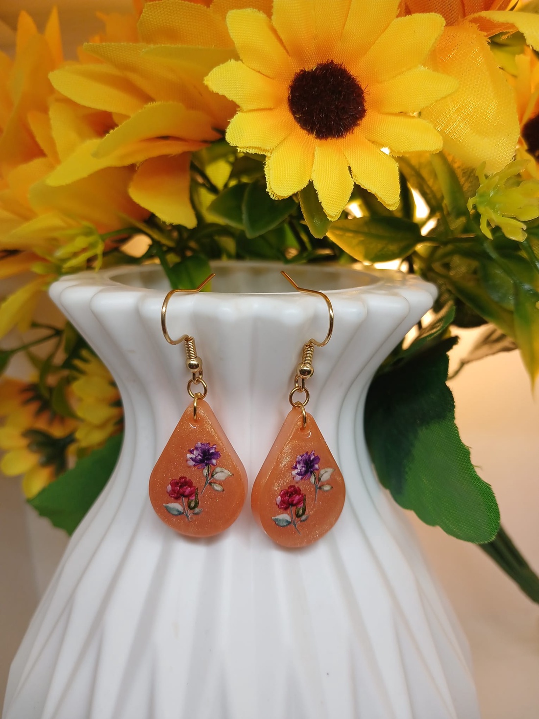 Cercei handmade floare - bijuterii - cercei - cercei din rășină - Artynos.ro