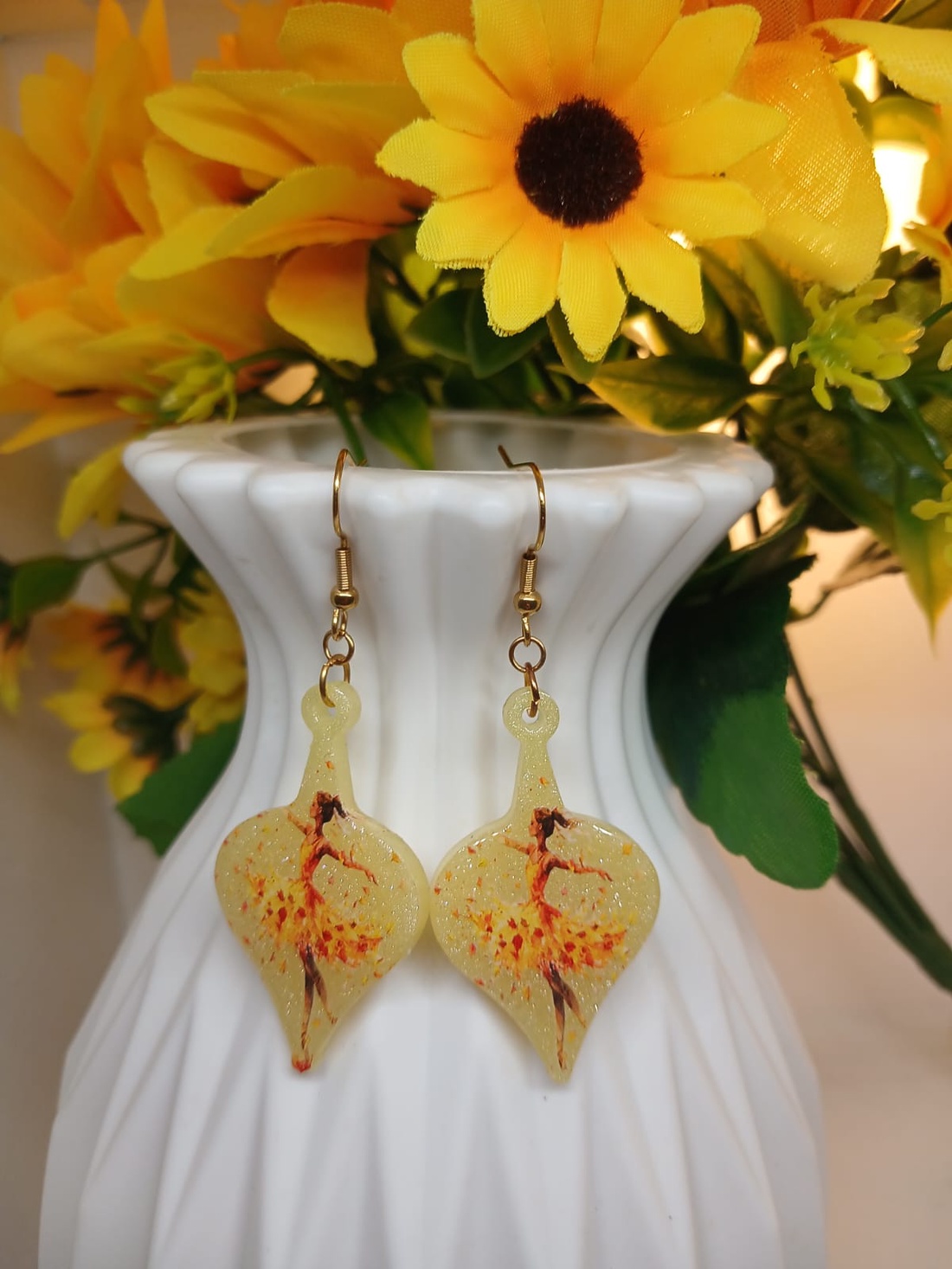 Cercei handmade balerina - bijuterii - cercei - cercei din rășină - Artynos.ro