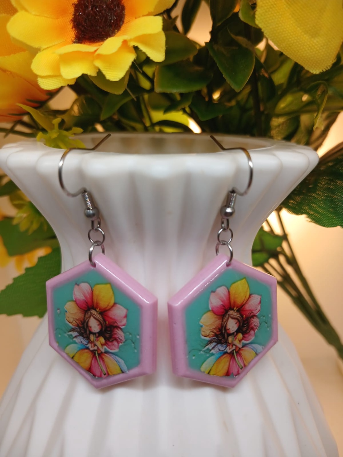 Cercei handmade hexagon cu model - bijuterii - cercei - cercei din rășină - Artynos.ro