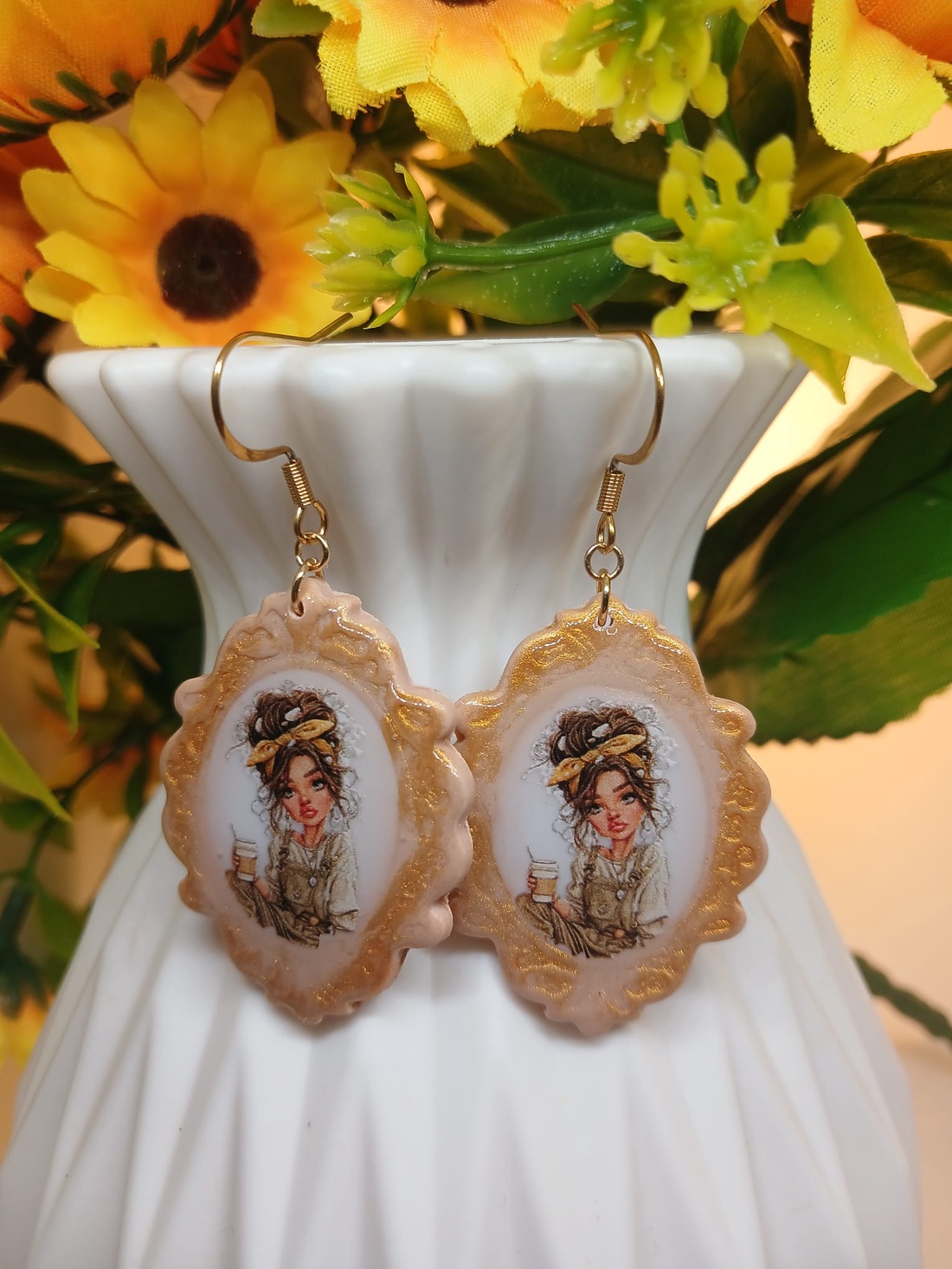 Cercei handmade Pretty Lady - bijuterii - cercei - cercei din rășină - Artynos.ro