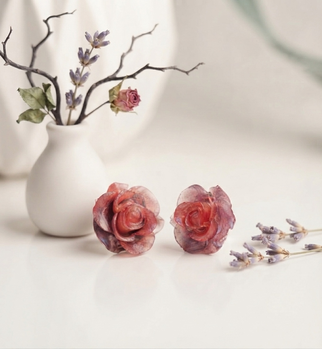 Cercei Flori Studs - bijuterii - cercei - cercei din rășină - Artynos.ro