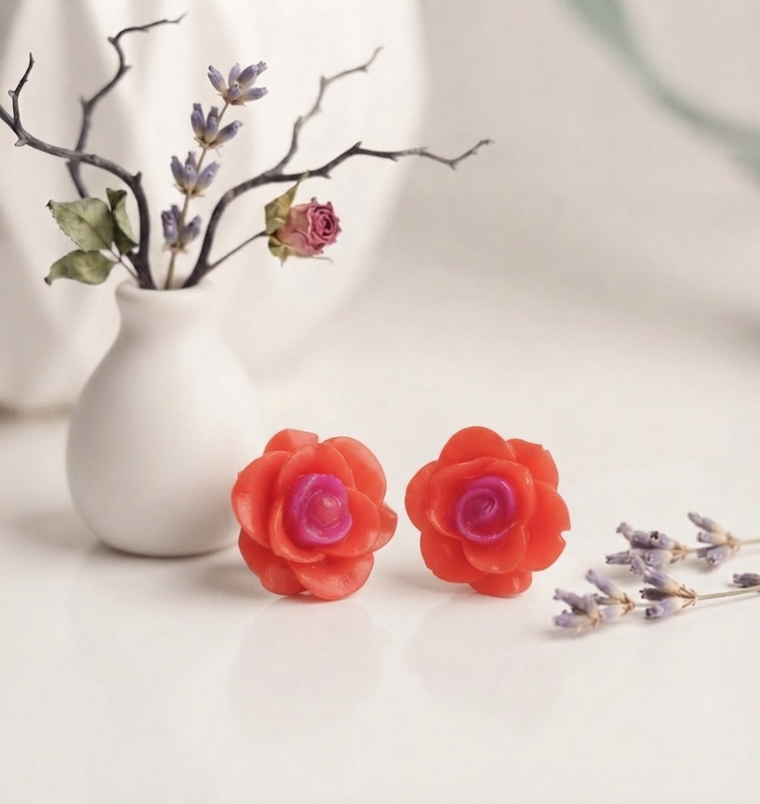 Cercei Flori Studs - bijuterii - cercei - cercei din rășină - Artynos.ro