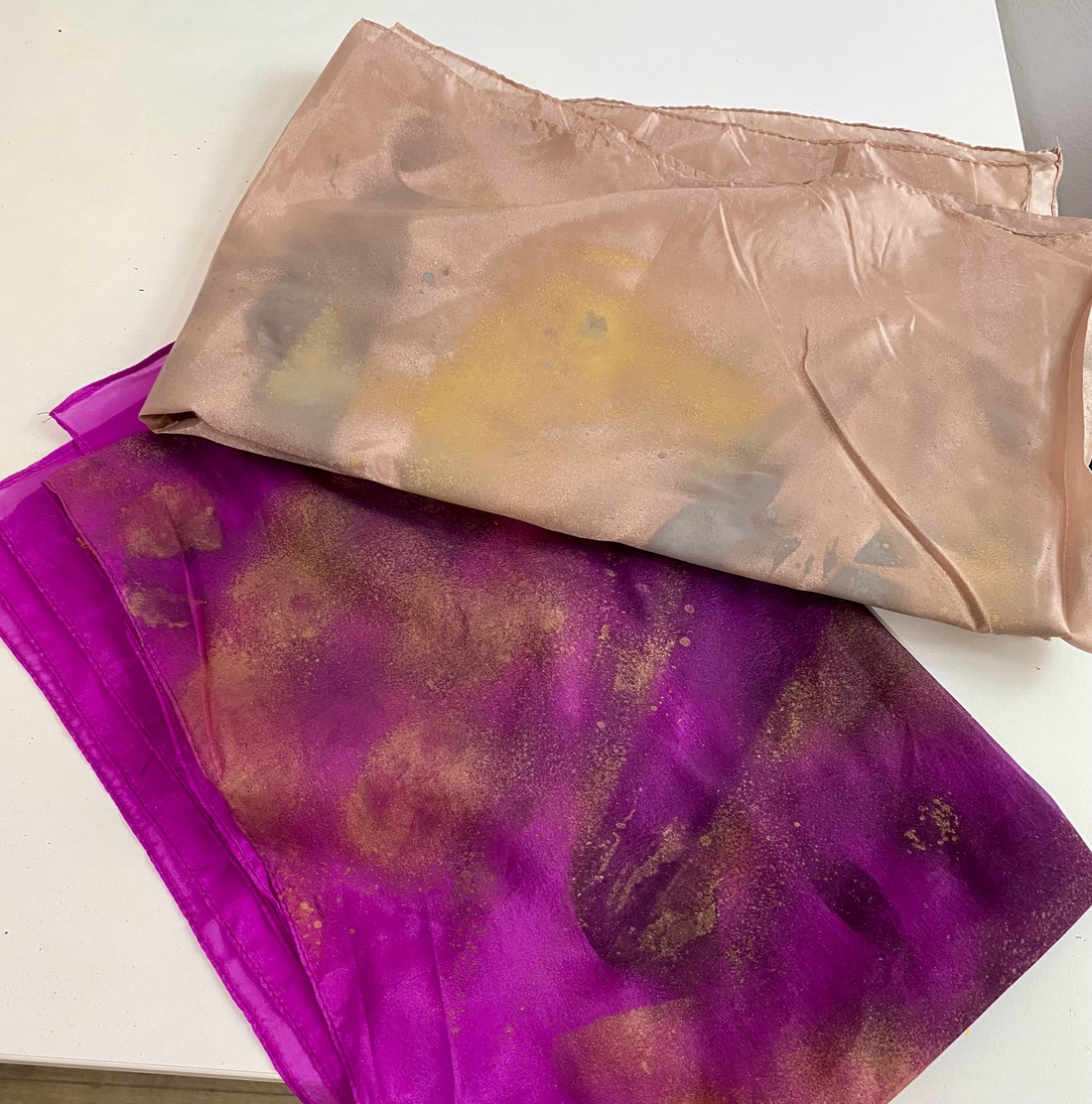 Esarfa matase naturala, pictat, unicat - îmbrăcăminte și modă - eșarfe, pălării, fularuri - eșarfe - Artynos.ro