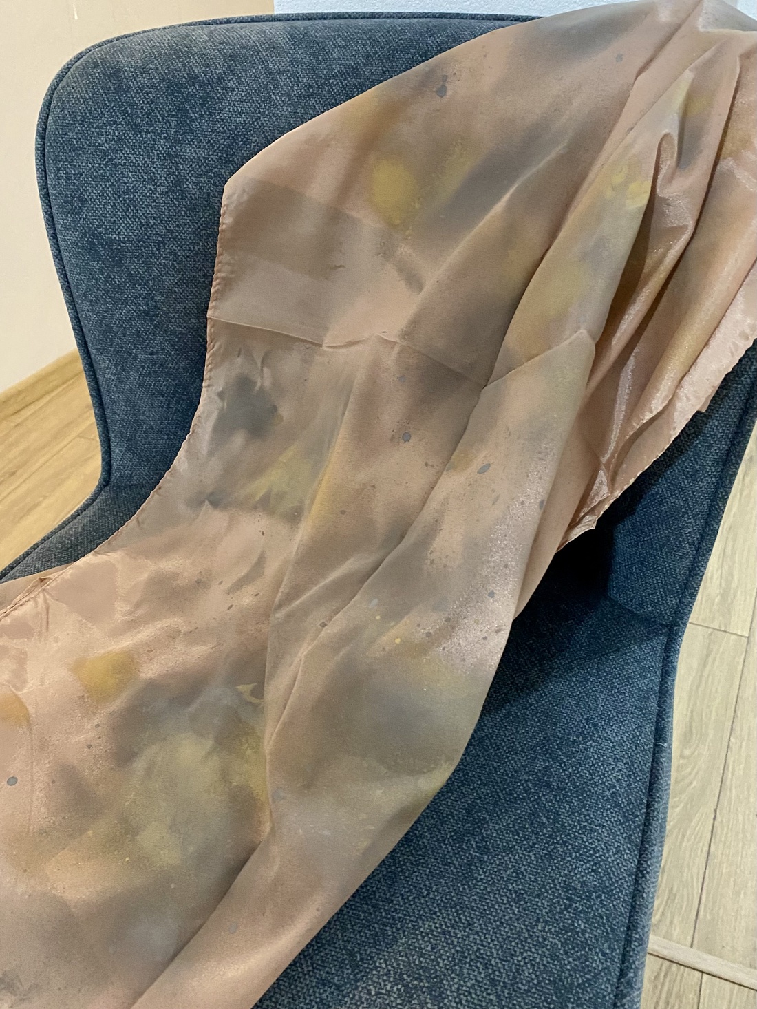 Esarfa matase naturala, pictat, unicat - îmbrăcăminte și modă - eșarfe, pălării, fularuri - eșarfe - Artynos.ro