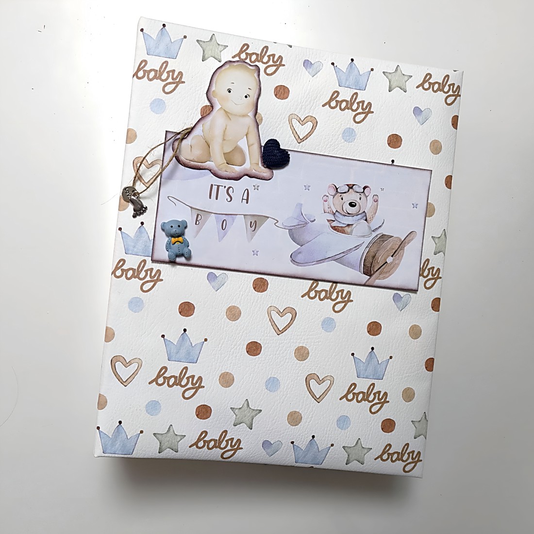 It's a boy album de memorie pentru copii, album foto, scrapbook - casă & stil de viață - papetărie de hârtie - albume foto - Artynos.ro It's a boy album de memorie pentru copii, album foto, scrapbook - casă & stil de viață - papetărie de hârtie - albume foto - Artynos.ro