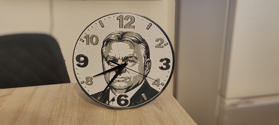 Ceas de perete 3D Viktor Orbán -  - Artynos.ro