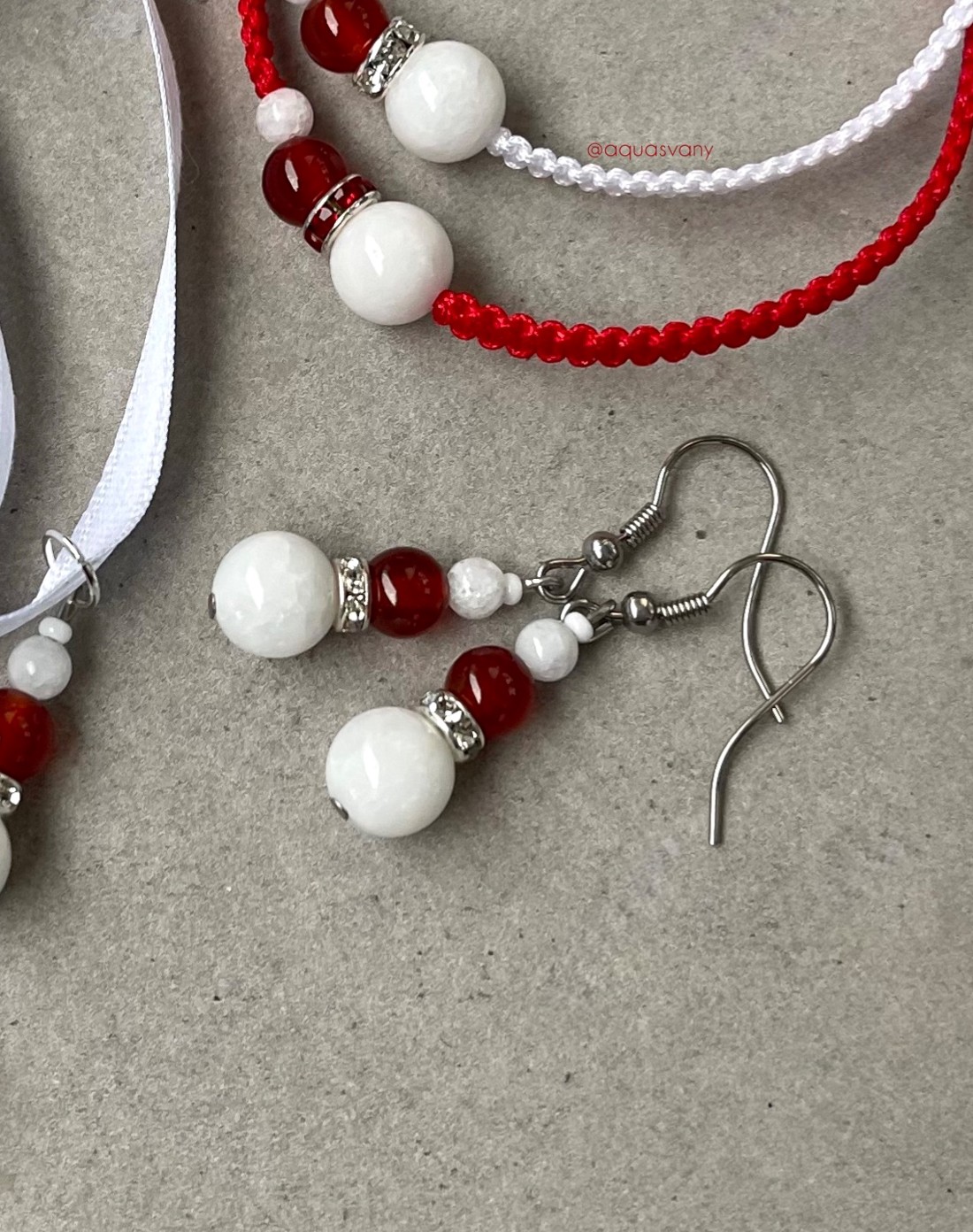 Cercei Santa Claus safir mineral - crăciun - îmbrăcăminte de crăciun - Artynos.ro