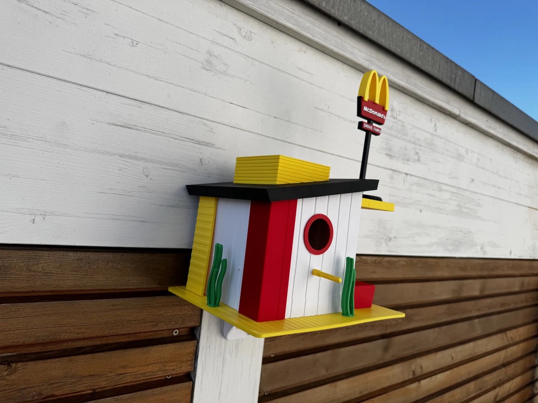 McDonalds Drive Thru acoperiș pasăre - - Artynos.ro McDonalds Drive Thru acoperiș pasăre - - Artynos.ro