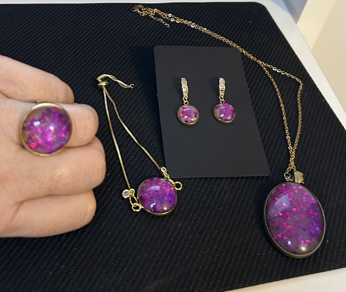 Set bijuterii handmade unicat din rasina Bratara + inel + cercei+pandativ - bijuterii - seturi de bijuterii - Artynos.ro