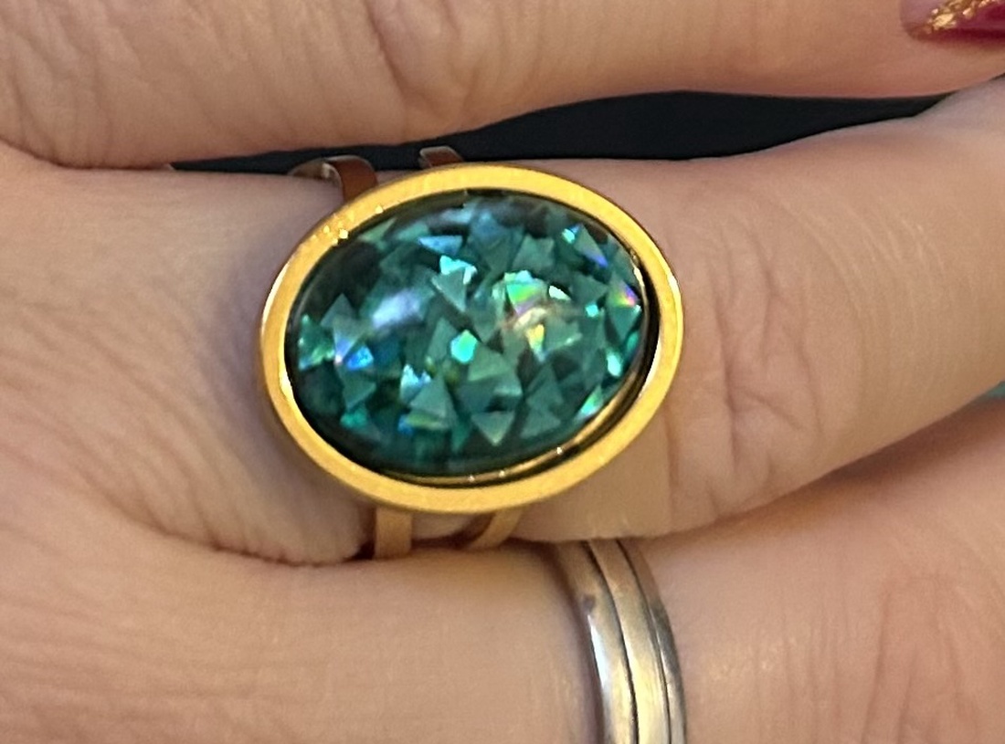 Set bijuterii handmade unicat din rasina inel + cercei+pandativ - bijuterii - seturi de bijuterii - Artynos.ro