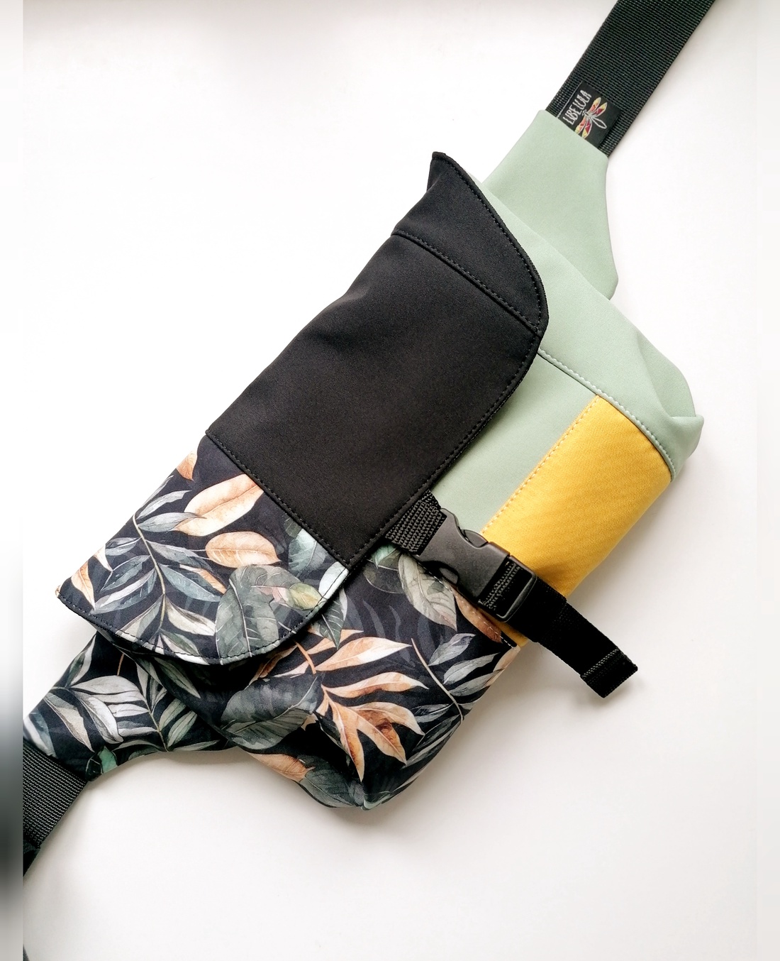 Borsetă cu clapetă LIBELULA - tropical - geantă și husă - genți de umăr și genți de mână - geantă de umăr sling - Artynos.ro Borsetă cu clapetă LIBELULA - tropical - geantă și husă - genți de umăr și genți de mână - geantă de umăr sling - Artynos.ro