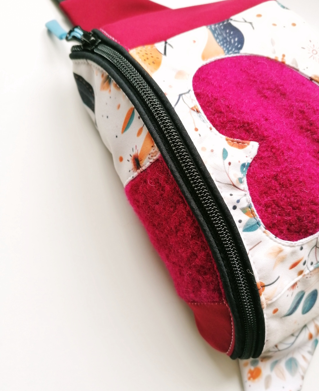 Borsetă clasică LIBELULA - cu inimă din lână fiartă - genți și portofele - borsete - Artynos.ro