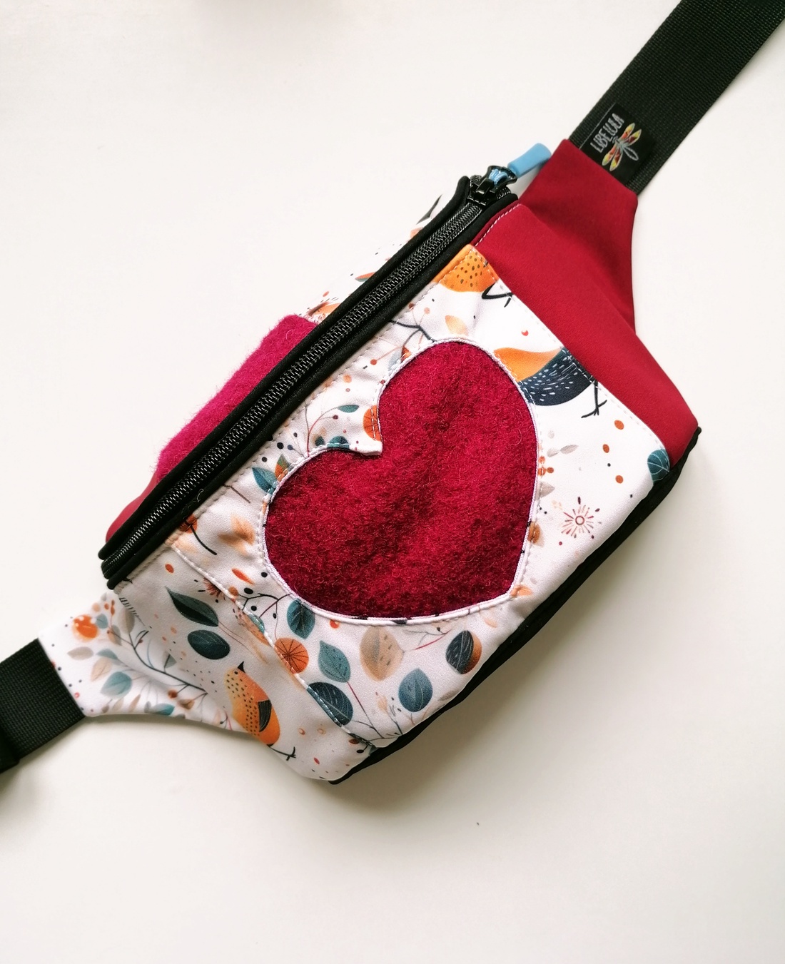 Borsetă clasică LIBELULA - cu inimă din lână fiartă - genți și portofele - borsete - Artynos.ro