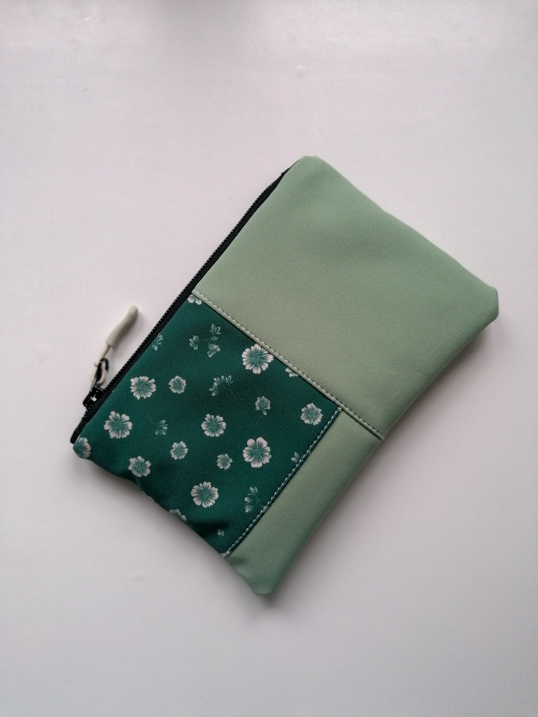 Portfard mic LIBELULA - flori de gheață - genți și portofele - genți cosmetice - Artynos.ro