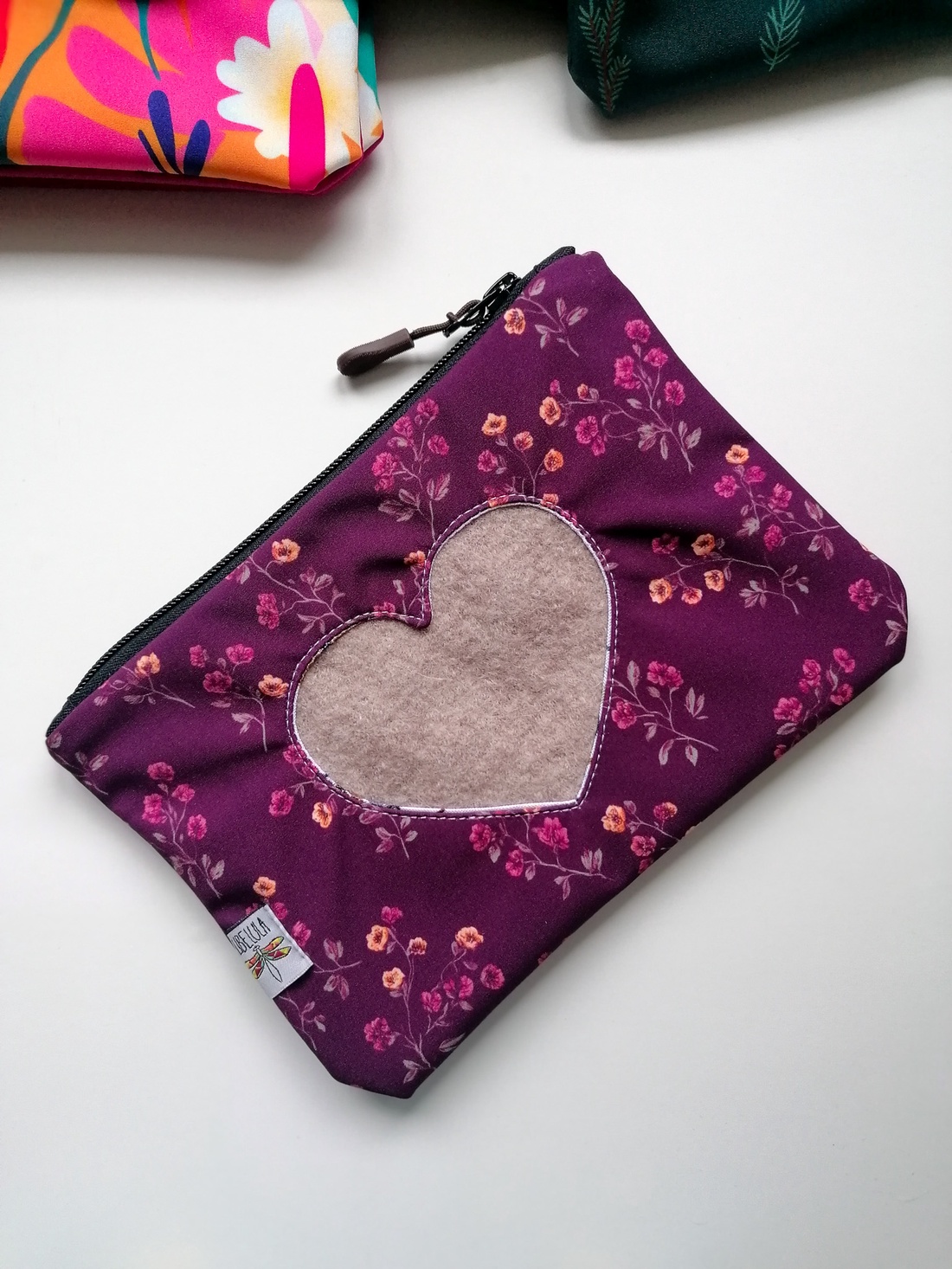 Portfard cu inimă LIBELULA - crenguțe bordeaux - genți și portofele - genți cosmetice - Artynos.ro