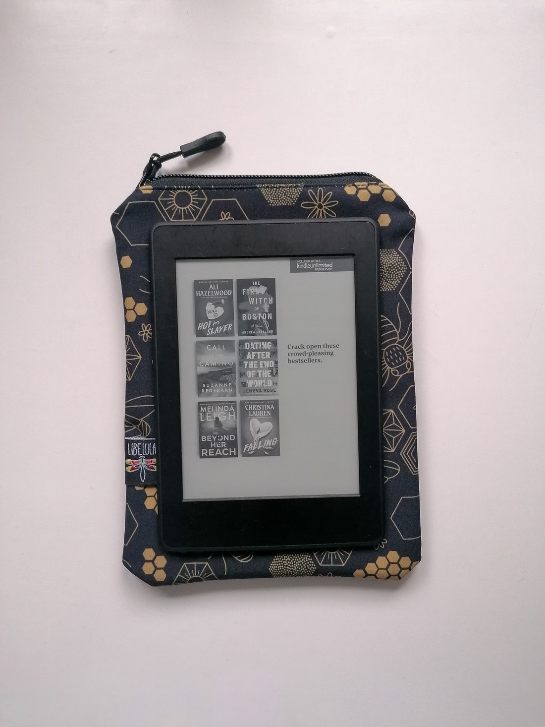 Husă kindle LIBELULA - albine - genți și portofele - huse tablete și ebook - Artynos.ro