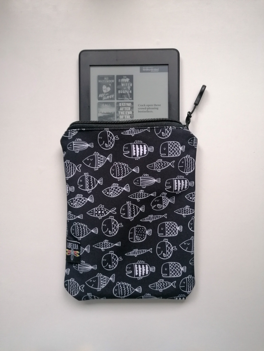 Husă kindle LIBELULA - pești  - genți și portofele - huse tablete și ebook - Artynos.ro