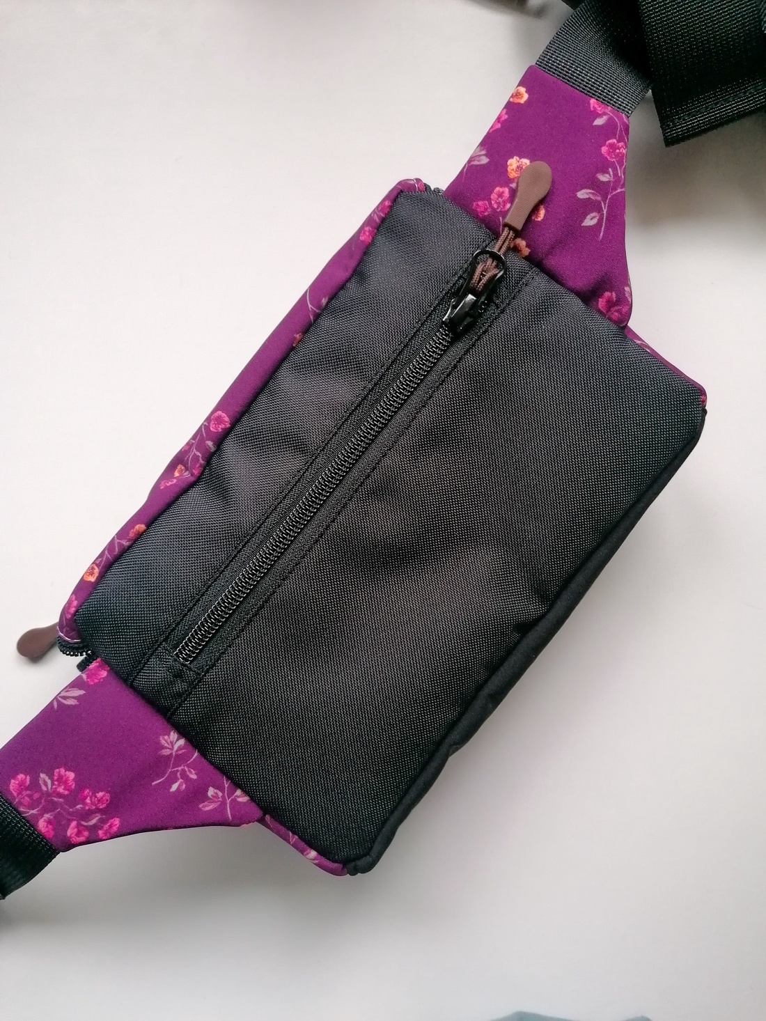 Borsetă clasică LIBELULA - crenguțe bordeaux - genți și portofele - borsete - Artynos.ro