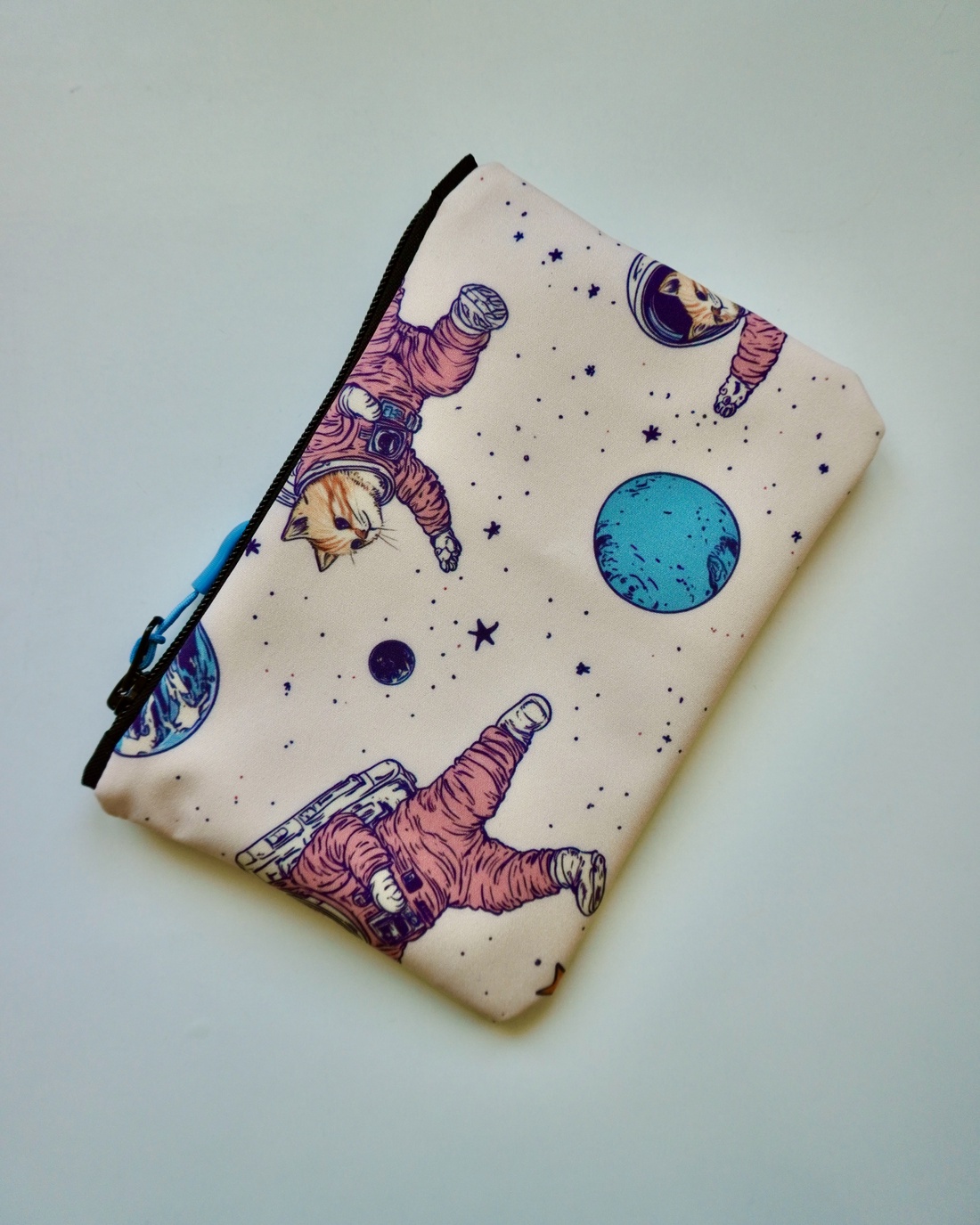 Portfard mic LIBELULA - astropisici  - genți și portofele - genți cosmetice - Artynos.ro