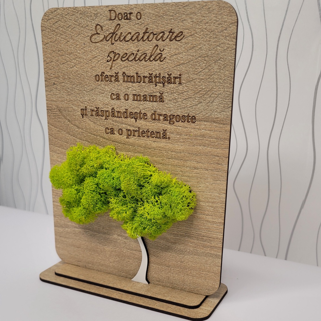 Ornament pentru Educatoare - cu licheni verde bitter lemon - casă & stil de viață - decorațiuni de casă - decorațiuni de pereți - decorațiuni cu licheni - Artynos.ro
