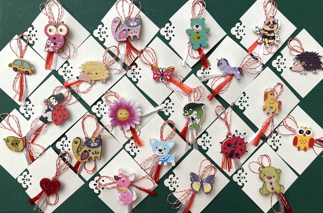 Martisor brosa cu figurina din lemn - bijuterii - mărțișor - Artynos.ro Martisor brosa cu figurina din lemn - bijuterii - mărțișor - Artynos.ro
