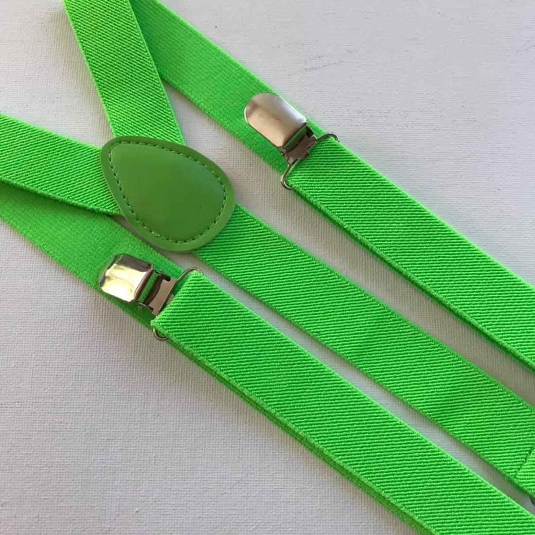 Bretele pentru copii, verde, maro, negru-argintiu - îmbrăcăminte și modă - curele și catarame artizanale - curele - Artynos.ro Bretele pentru copii, verde, maro, negru-argintiu - îmbrăcăminte și modă - curele și catarame artizanale - curele - Artynos.ro