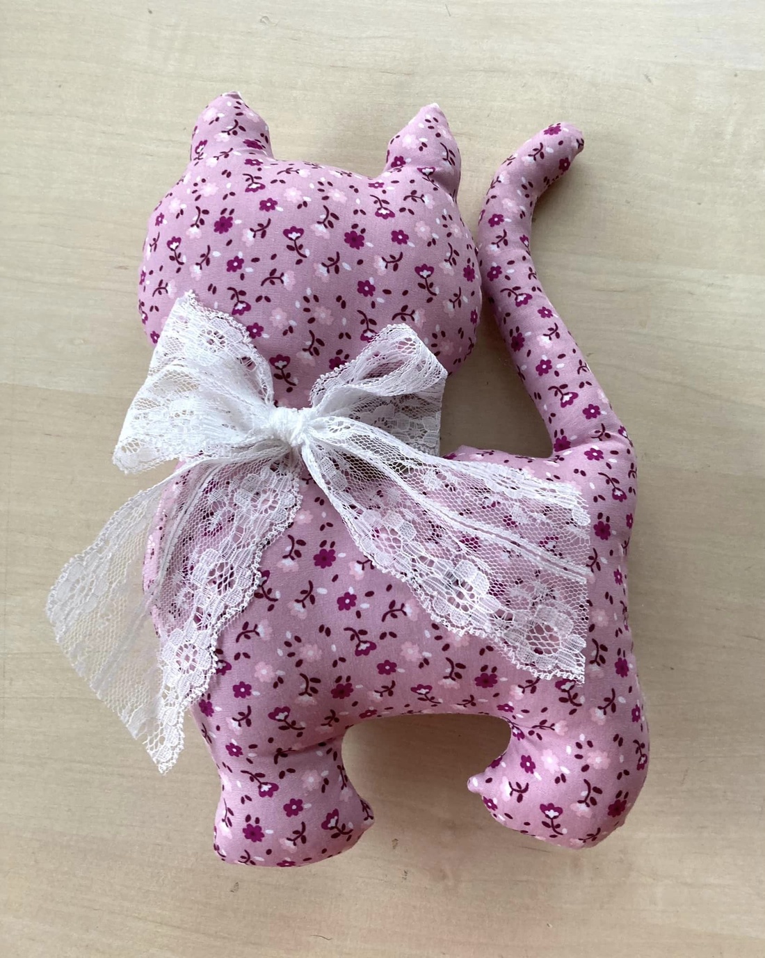 Pisica roz - jucării și echipamente pentru copii - plușuri - pisică de pluș - Artynos.ro