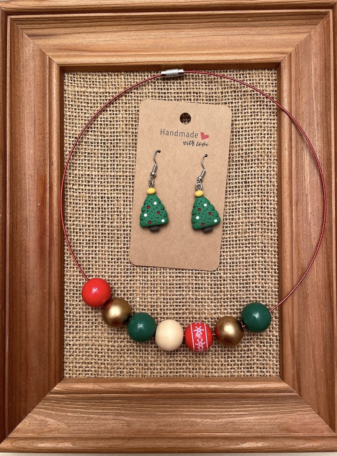 Set colier si cercei cu bile din lemn cu specific de Craciun - bijuterii - coliere - coliere din mărgele - Artynos.ro