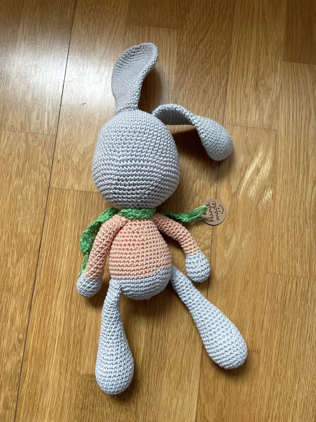 Amigurumi...iepuras cu bluza somon, jucarie crosetata - jucării și echipamente pentru copii - plușuri - iepure de pluș - Artynos.ro